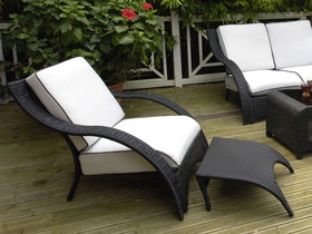 Fauteuil + repose pieds "Mumbai" en résine tréssée
