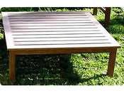 Table de jardin - dimensions : 90 x 90 x 45 cm