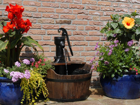 Fontaine " Newcastle " - demi tonneau bois * diam. 60