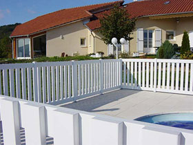 Clos piscine PVC 