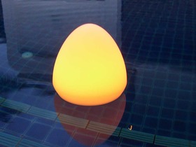 Eclairage de jardin sans fil rechargeable "Magic Stone" - Polyéthylène -