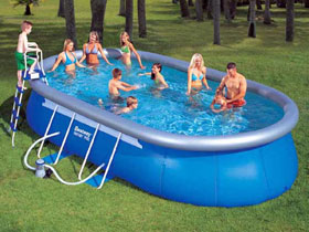 Piscine autoportante ovale 