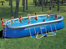 Piscine autoportante en kit ovale 