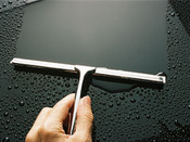 Accessoire de salle de bain - Raclette de douche anti-buée "Squeegee"
