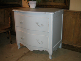 Commode style Louis XV - 2 tiroirs