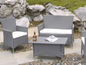 Salon jardin - 2 chaises - 1 sofa - 1 table