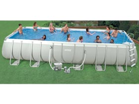 Piscine autoportante en kit tubulaire allong�e 